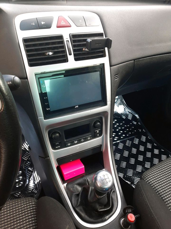 Peugeot 307 cc Bj2005 in Schermbeck